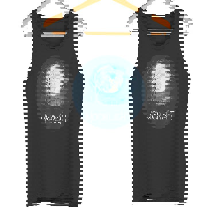 月光愛好家のための素晴らしい夜の服。 タンクトップ