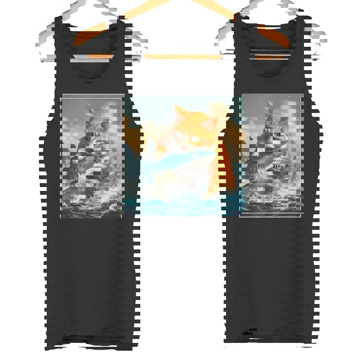 猫のサメ、面白い猫がサメを噛むサメ、サメと猫 タンクトップ