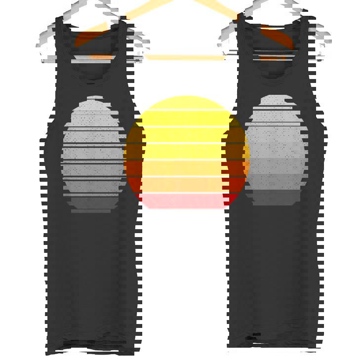 色の縞模様 タンクトップ