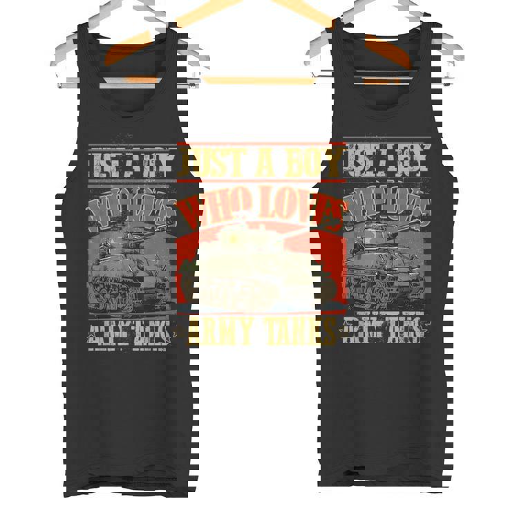 陸軍戦車が大好きな少年第二次世界大戦のシャーマン戦車 タンクトップ