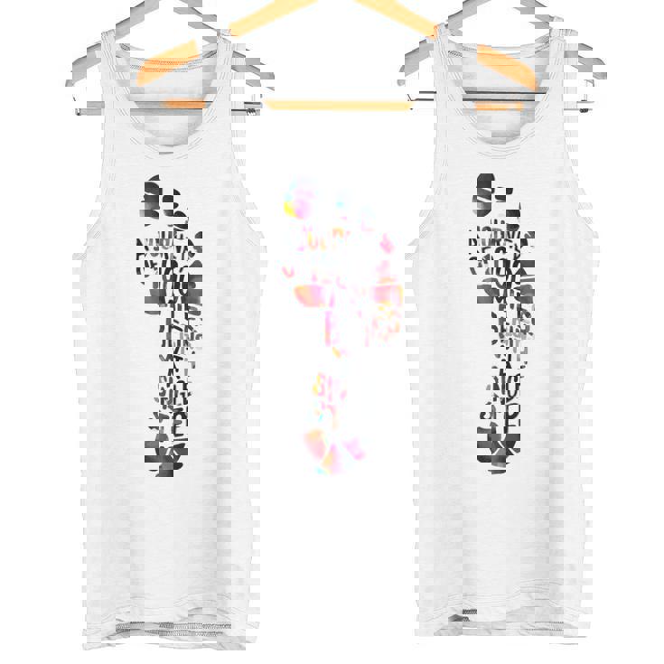 1000マイルの旅は一歩で始まる。 タンクトップ