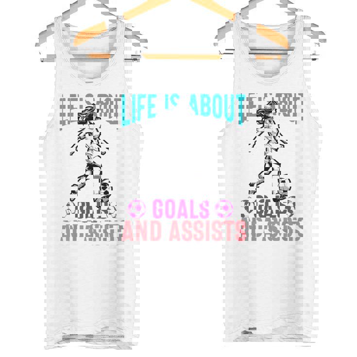 Life's About Goals And Assists サッカー 面白いサッカー選手 タンクトップ