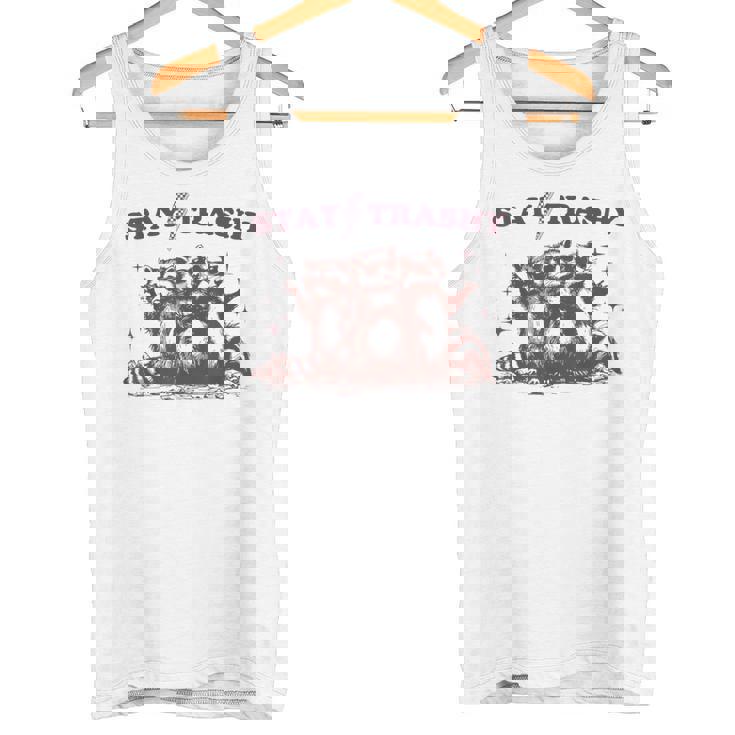 Stay Trashy Raccoon Opossum タンクトップ