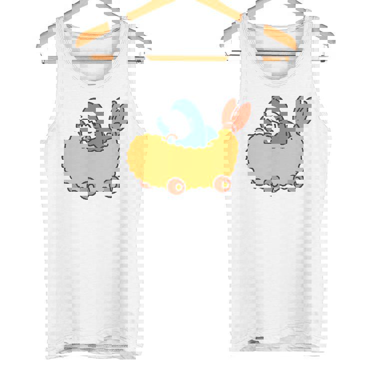 エビフライのくるまを運転するサメ タンクトップ