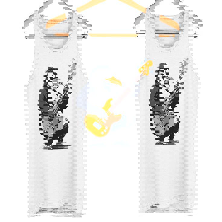 ベースギターを弾くペンギン ペンギン タンクトップ