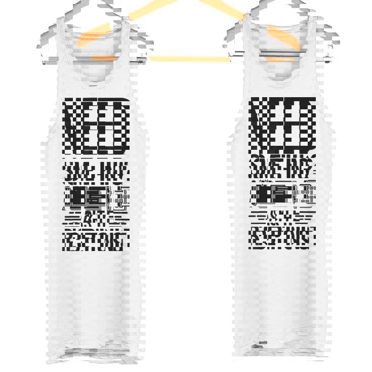 受付係の受付秘書に聞いて欲しいもの タンクトップ