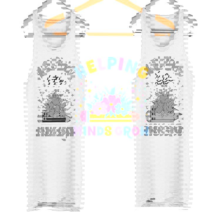 小さな心の成長を助ける ワイルドフラワー 幼稚園 先生 タンクトップ