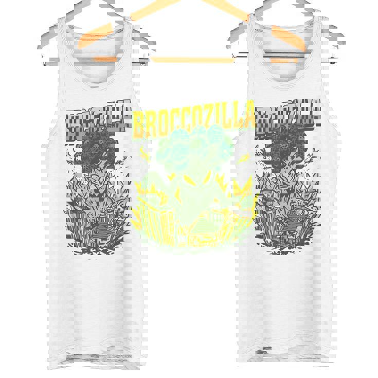 都市を攻撃する巨大なブロッコリーモンスター面白いブロッコリー タンクトップ