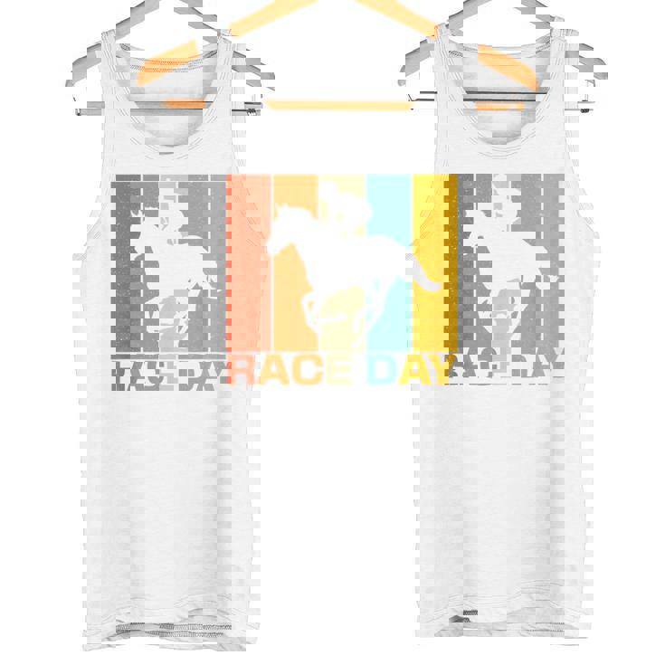 面白い 競馬 ビンテージ レースデー Ky ダービー 馬 ジョッキー タンクトップ