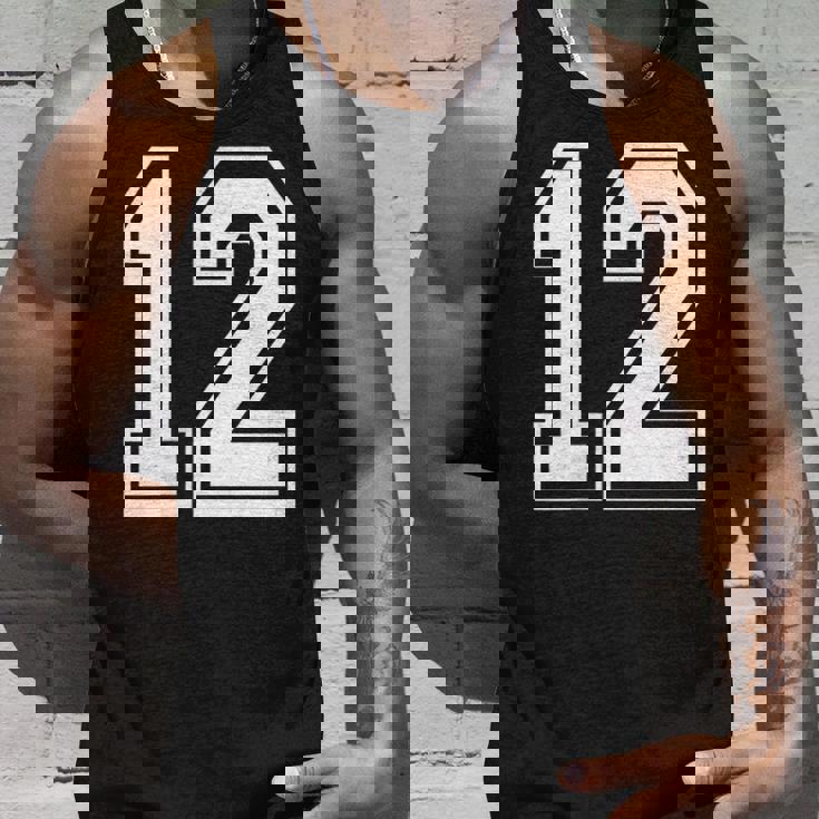 12番の前面と背面にホワイトのプリント。 タンクトップ 彼への贈り物