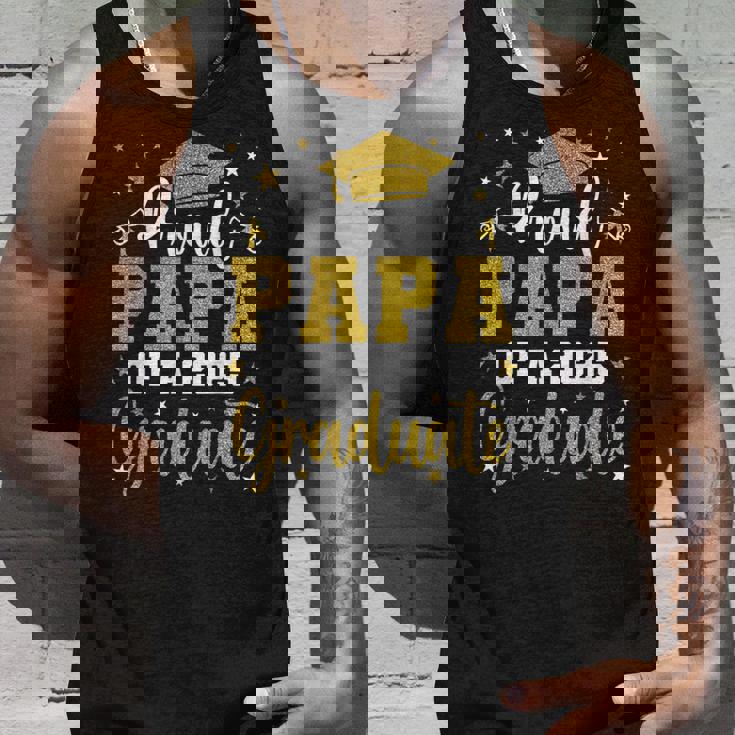 2025年卒業の卒業クラスの誇り高きパパ タンクトップ 彼への贈り物