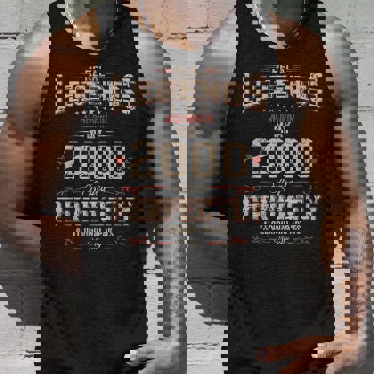 25 歳の誕生日 男性 オリジナル 5月 ヴィンテージ 2000 年 ギフト タンクトップ 彼への贈り物