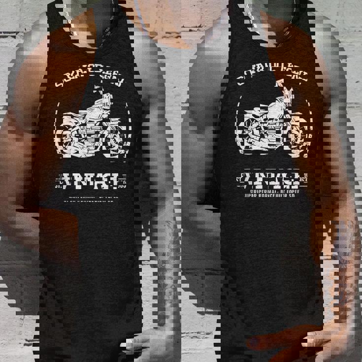 60歳のバイカー。1963年生まれの還暦 バイク オートバイ タンクトップ 彼への贈り物