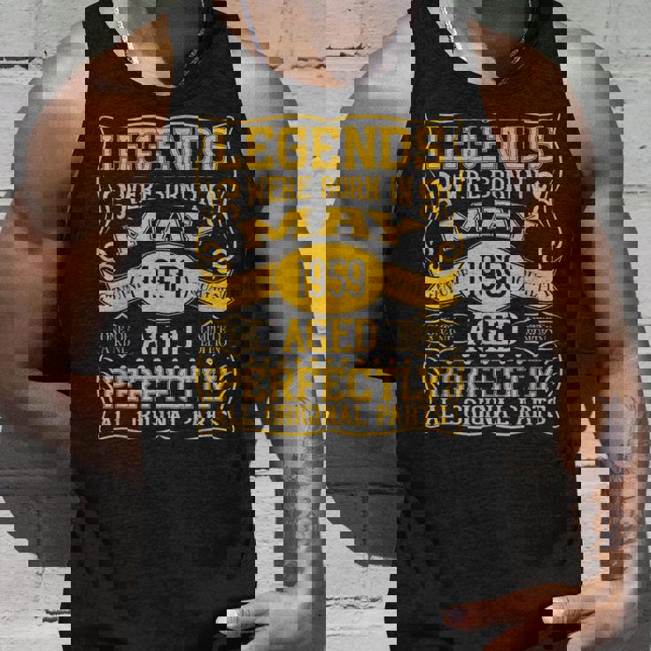 66歳の誕生日伝説は1959年5月に誕生しました。 タンクトップ 彼への贈り物