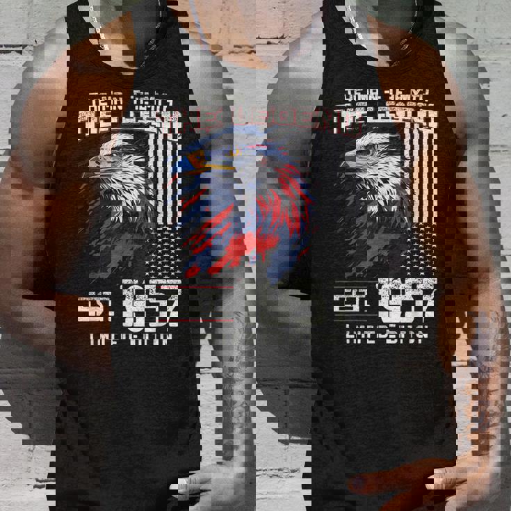 67 歳の誕生日 メンズ オリジナル ヴィンテージ 1957 タンクトップ 彼への贈り物