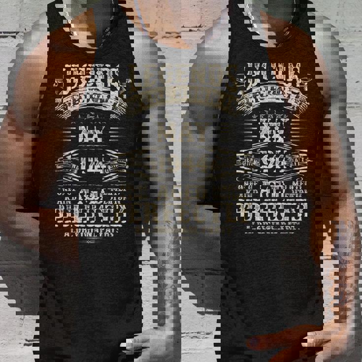 80歳の誕生日ギフト 男性用 面白い 80歳 May 1944 タンクトップ 彼への贈り物