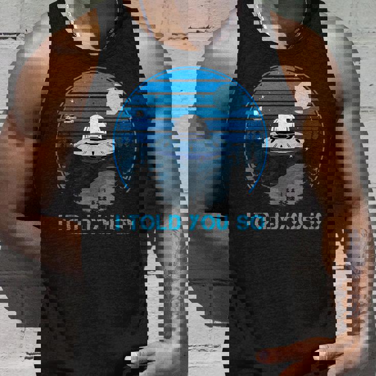 Alien Invasion In The Dark Ufo I Told Youo タンクトップ 彼への贈り物