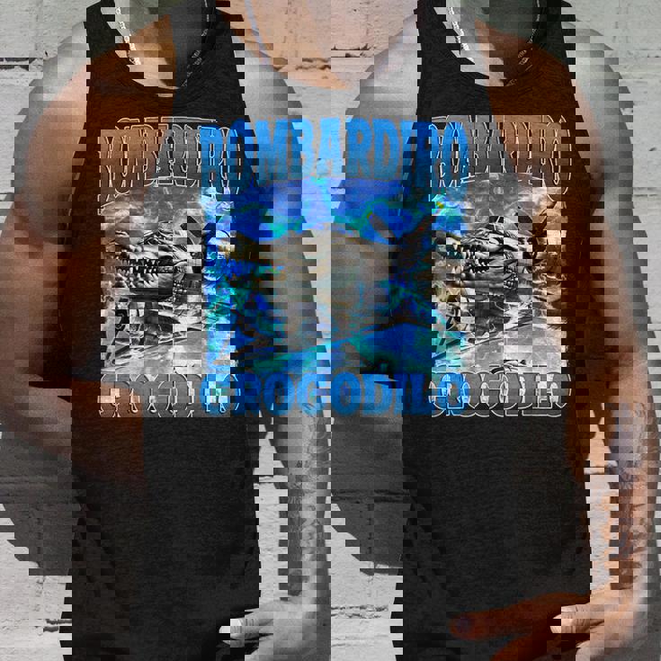 Bombardiro Crocodilo 面白い イタリアン ブレイン ミーム ブーツレッグ タンクトップ 彼への贈り物