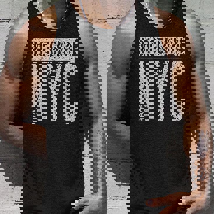 Brooklyn Est 1932 New York Usa Urban タンクトップ 彼への贈り物