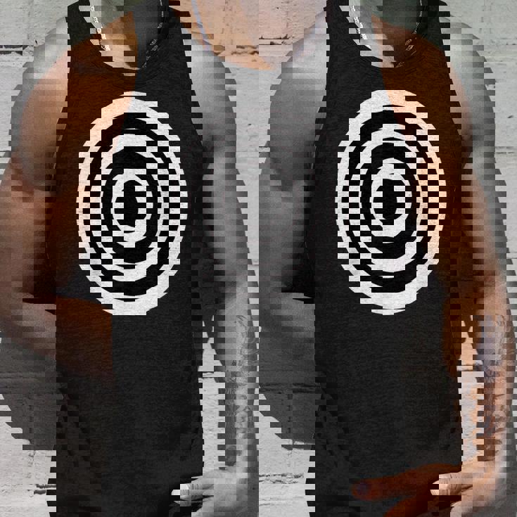 Bullseye ファニーブリティッシュラウンドダーツボード ブルズアイ タンクトップ 彼への贈り物