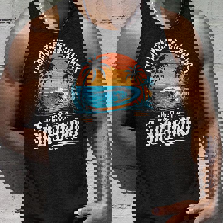 I Don't Need Wings I Have Aurfurfboard For Men タンクトップ 彼への贈り物