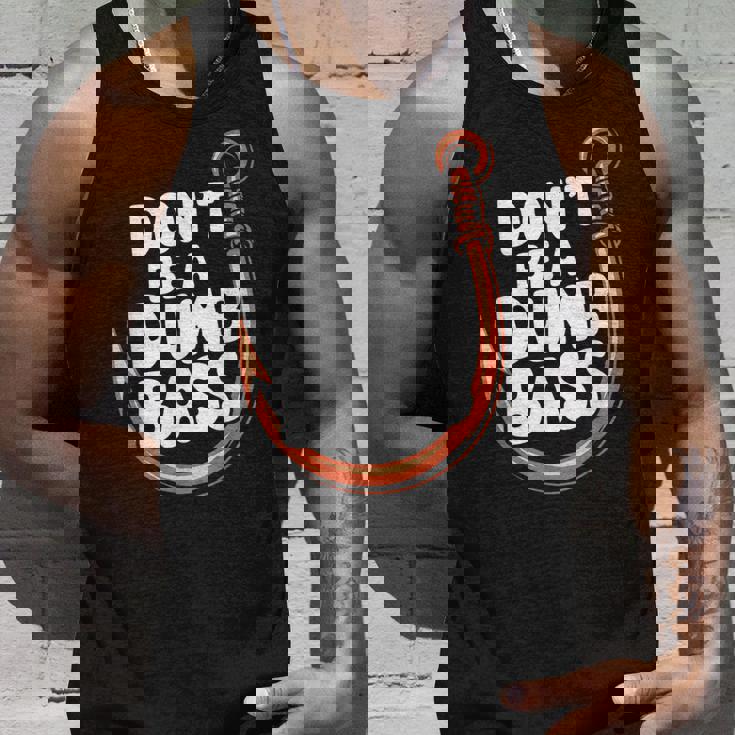 Don’T Be A Dumb Bass Fishing Lover タンクトップ 彼への贈り物