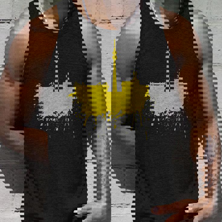 Dortmundkyline ドルトムントのスカイライン 黄色い絵 ドルトムント好きにはたまらないファンアート タンクトップ 彼への贈り物