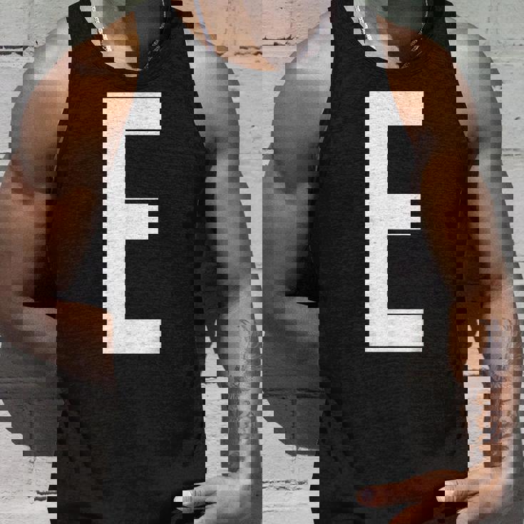 E字アルファベット モノグラム イニシャル タンクトップ 彼への贈り物