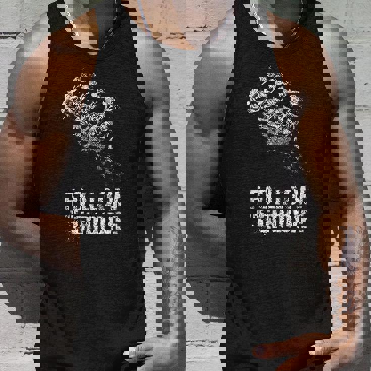 Follow The-Groove-Bass-Metal-Rock-Jazz-をフォローする タンクトップ 彼への贈り物