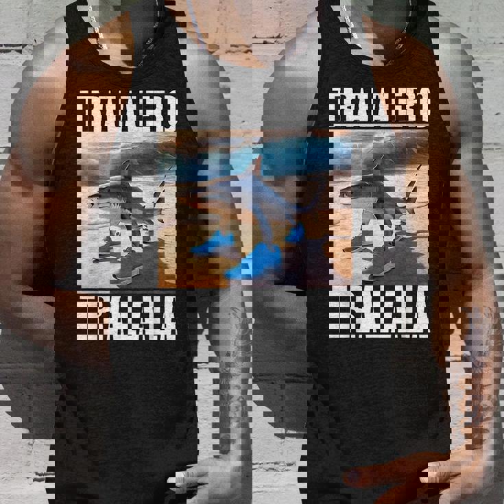 Tralalero Tralala イタリア Brainrot Gen Z タンクトップ 彼への贈り物