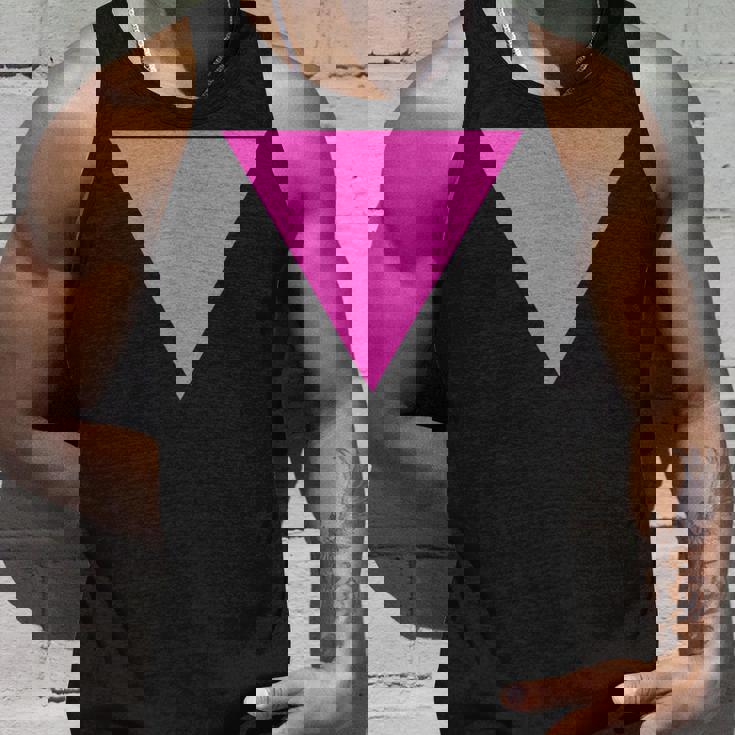 Gay Pride Upside Down Pink Triangle タンクトップ 彼への贈り物