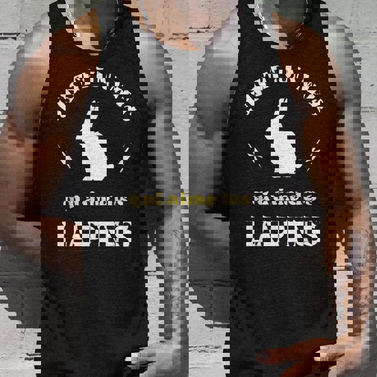 メンズ Just A Dude Who Loves Rabbits ユーモアラビットマン タンクトップ 彼への贈り物