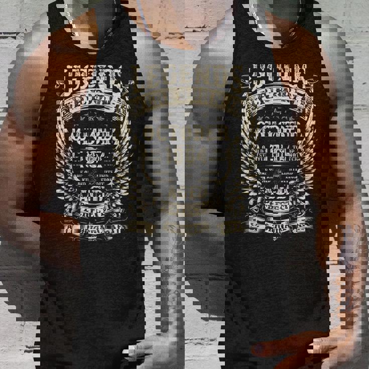 Legend Were Born In 1964 60歳の誕生日プレゼント 男性用 10月 タンクトップ 彼への贈り物