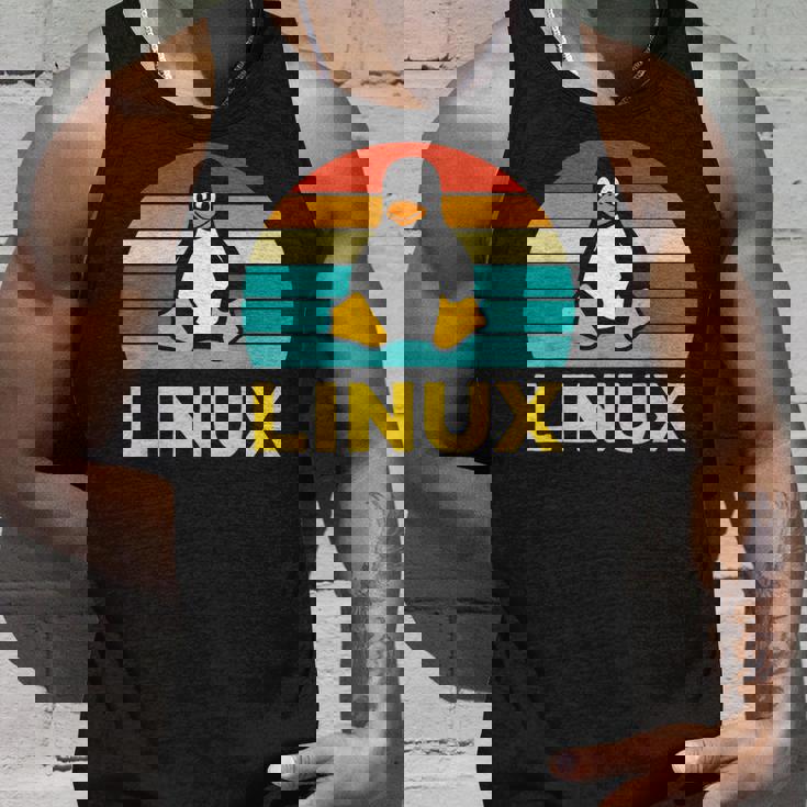 Linux レトロ ヴィンテージ ペンギン オタク ペンギン オペレーティング システム オタク タンクトップ 彼への贈り物