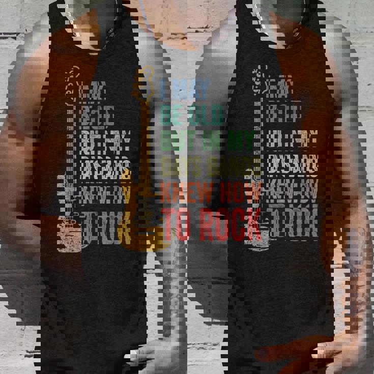 I May Be Old クールバンド レトロギター フェンダー ロックンロール タンクトップ 彼への贈り物