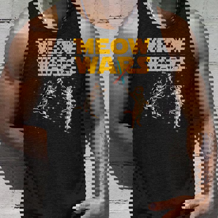 Meow Wars 猫好きのための面白いグラフィック タンクトップ 彼への贈り物