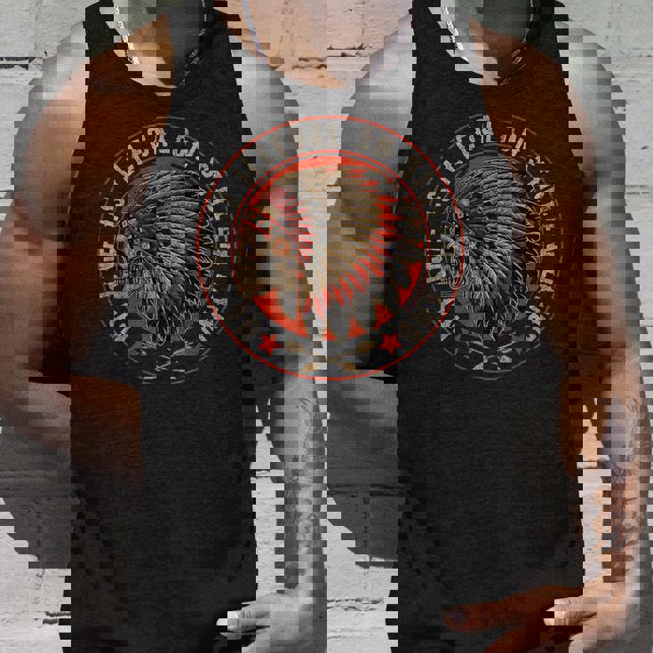 No One Is Illegal Ontolen Land 先住民移民 タンクトップ 彼への贈り物