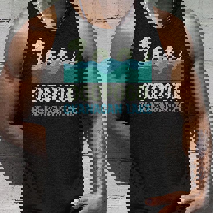 Ogopogo オカナガン湖 怪獣 生き物 かわいい かわいい クリプティッド タンクトップ 彼への贈り物