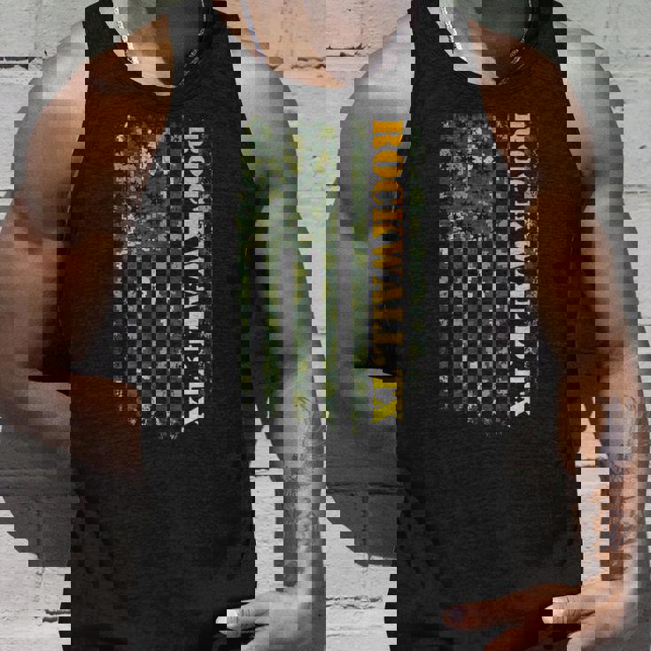 Rockwall Texas Camouflage Usa Flag タンクトップ 彼への贈り物