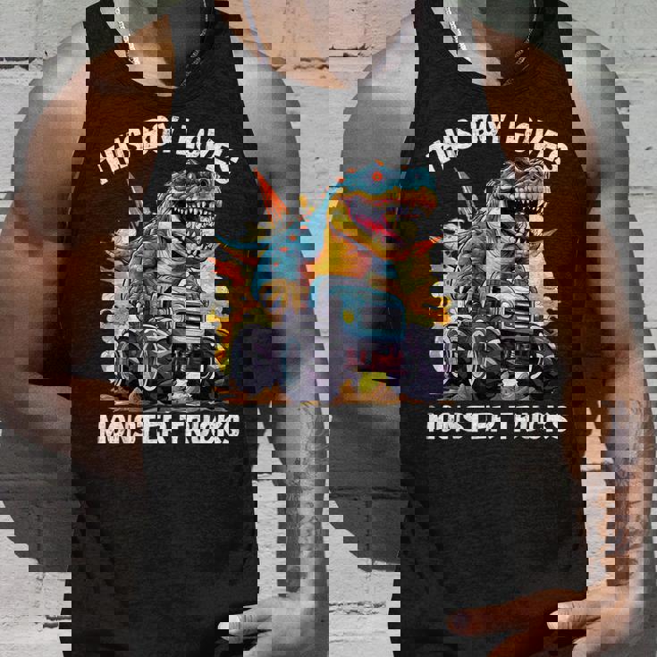 This Boy Loves Monster Trucks 恐竜モンスタートラック タンクトップ 彼への贈り物