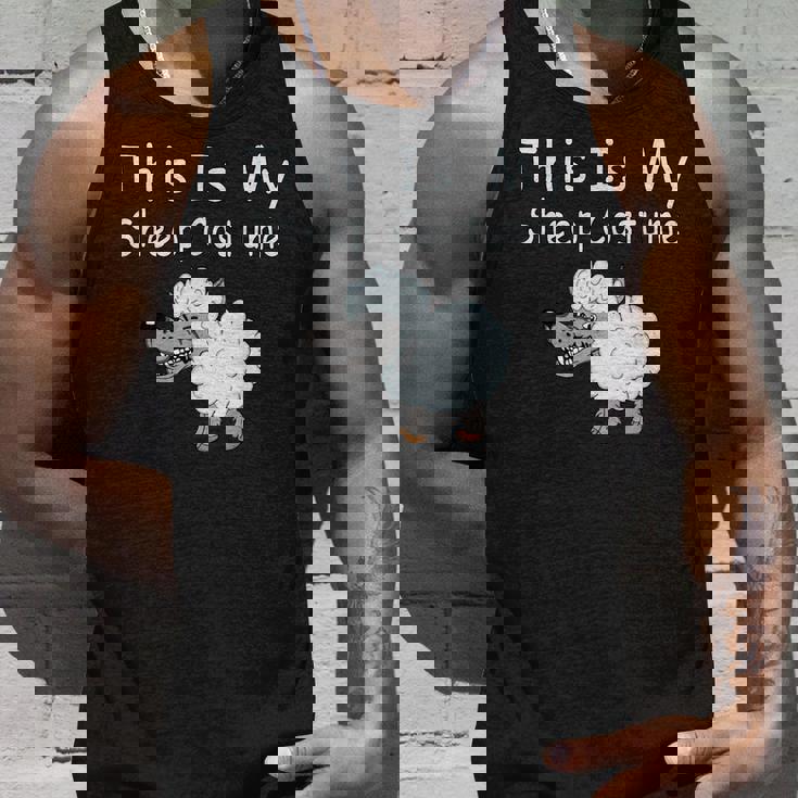 This Is Myheep Costume 羊の皮を被った狼 面白い羊 タンクトップ 彼への贈り物