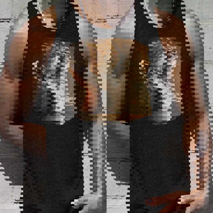 TitaniCムービーにインスパイアされた面白い猫好きのミーム。 タンクトップ 彼への贈り物