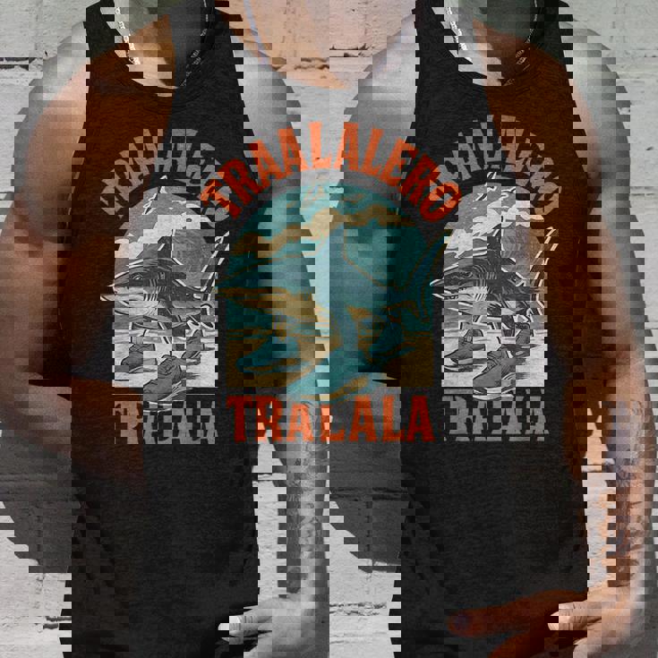 Tralalero Tralala イタリアンブレインロットミーム タンクトップ 彼への贈り物