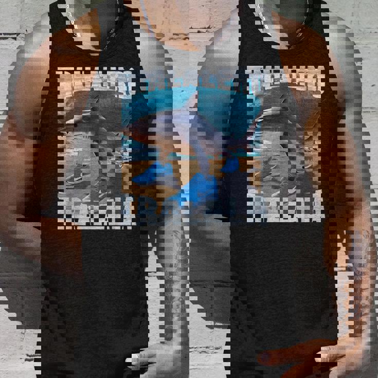 Tralalero Tralalahark Meme イタリアンブレインロットtシャツ タンクトップ 彼への贈り物