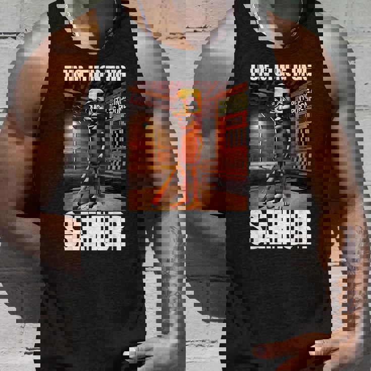 Tung Tung Tungahur-イタリアのブレインロットミーム タンクトップ 彼への贈り物