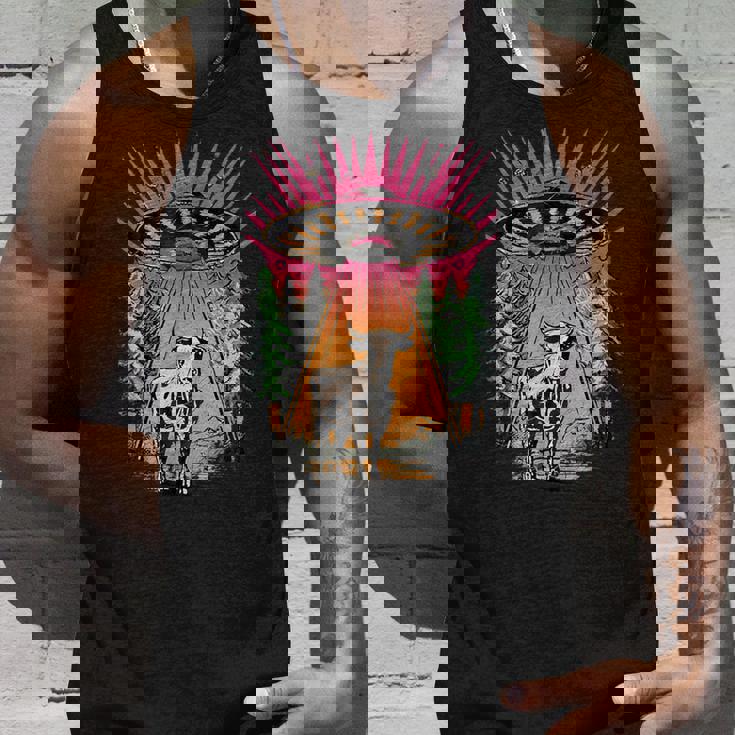 Ufo 牛 誘拐 面白い ヴィンテージ レトロ エイリアン 超常現象 タンクトップ 彼への贈り物