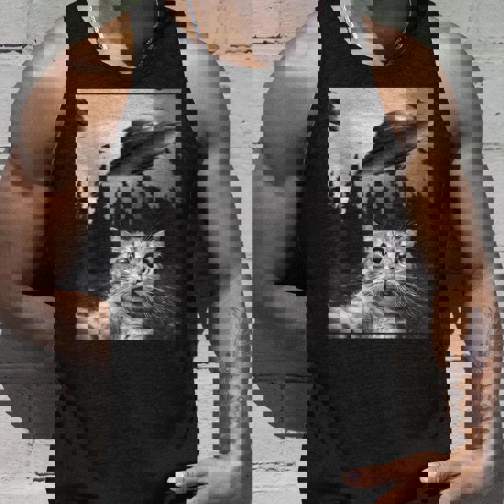 Ufo付き面白い猫セルフィー タンクトップ 彼への贈り物