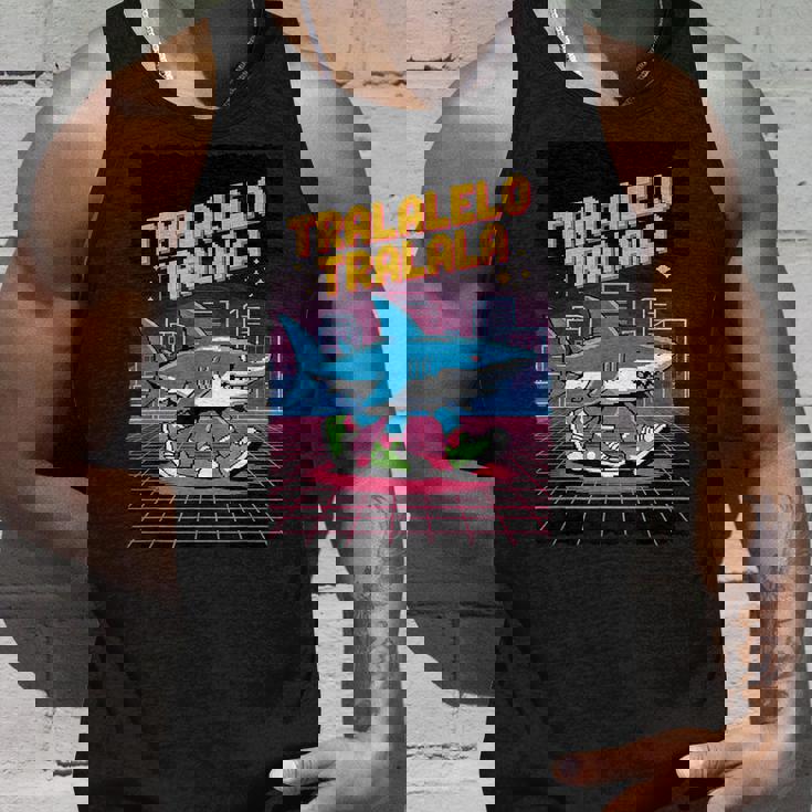 おもしろイタリアンゲーマー ミーム トララレロ トラララ 8ビット シャーク キッズ タンクトップ 彼への贈り物