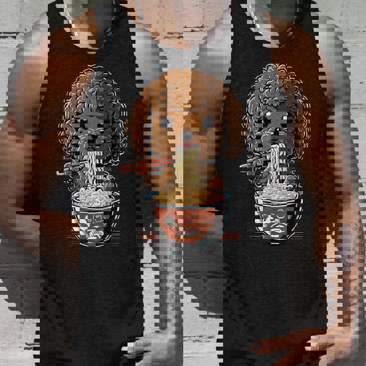 かわいいトイプードル 犬食べるラーメン タンクトップ 彼への贈り物