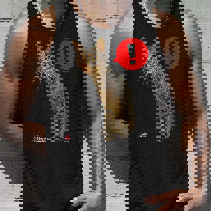 なにかをみつけたねこ、うずら 猫 かわいい キジトラ猫 Cat タンクトップ 彼への贈り物